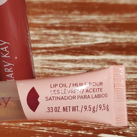 Rose Pink Matte + Shine Lip Set - Limited Edition Mary Kay - Picture 9 of 13